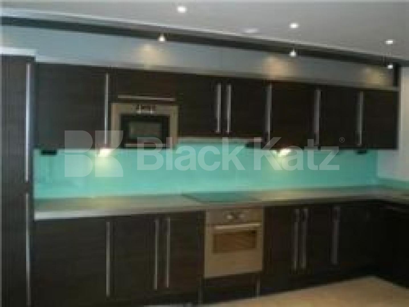 			Must see!!!!, 2 Bedroom, 1 bath, 1 reception Flat			 The Terrace Drayton Park, Highbury