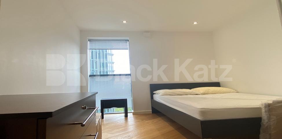 Stunning views of the London skyline The Pioneer Building  Newington Causeway, Borough/Elephant And Castle