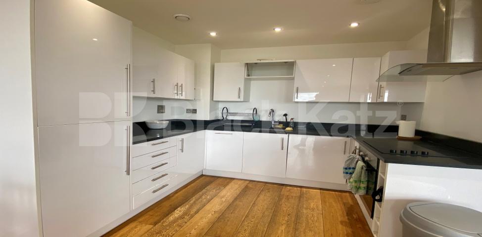 Stunning views of the London skyline The Pioneer Building  Newington Causeway, Borough/Elephant And Castle