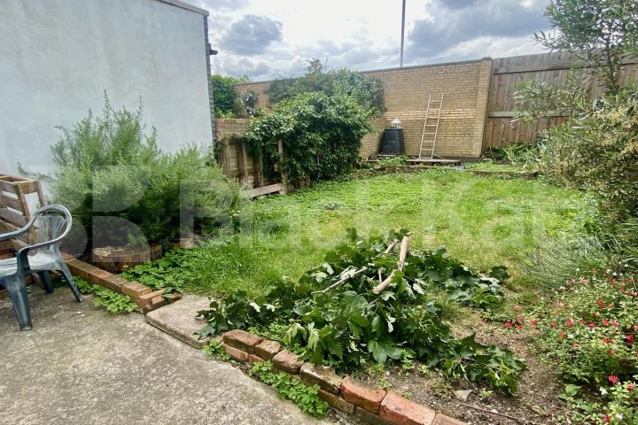 Period house offering 1250 Sq. Ft. of living & entertaining space  Porden Road, Brixton