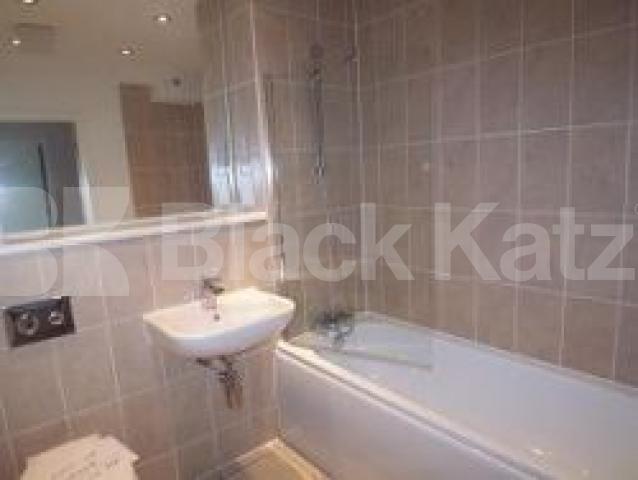 			New Instuction, 2 Bedroom, 1 bath, 1 reception Flat			 Sheborne Street, Islington