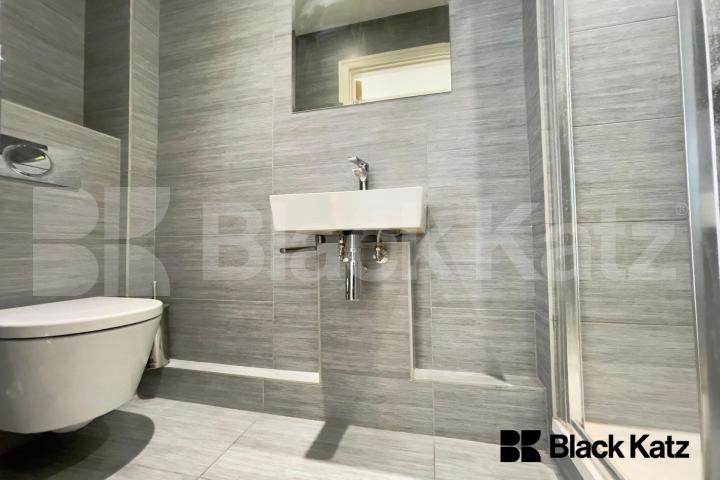 Superbly located with stunning views of the cityscape  The Pioneer Building  Newington Causeway, Borough