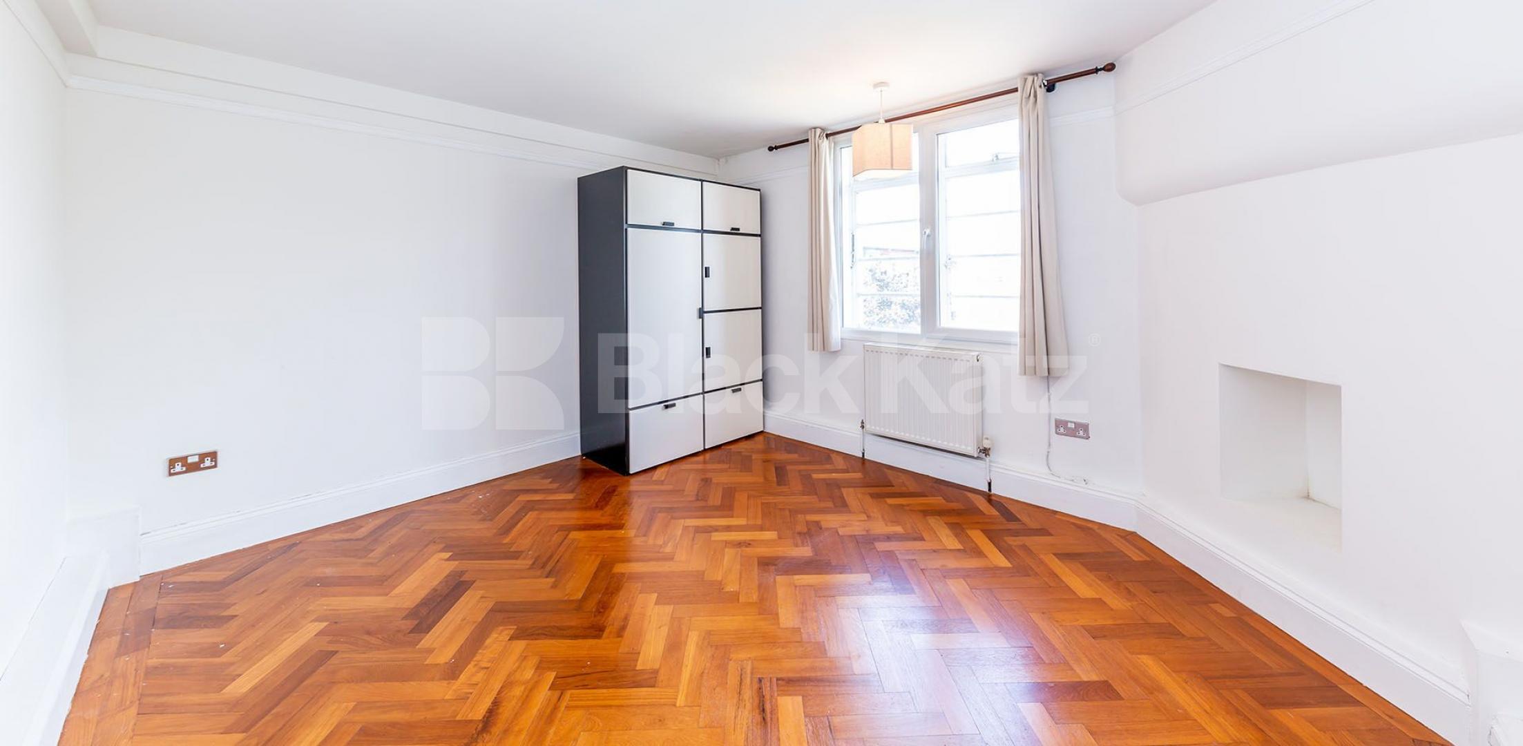 			New Instruction!, 3 Bedroom, 1 bath, 1 reception Flat			 Broadway House, The Broadway N8, Crouch End