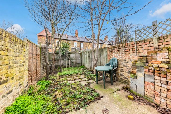 Lovely 1 bedroom with access to a private garden Morley Avenue , Wood Green / Noel Park