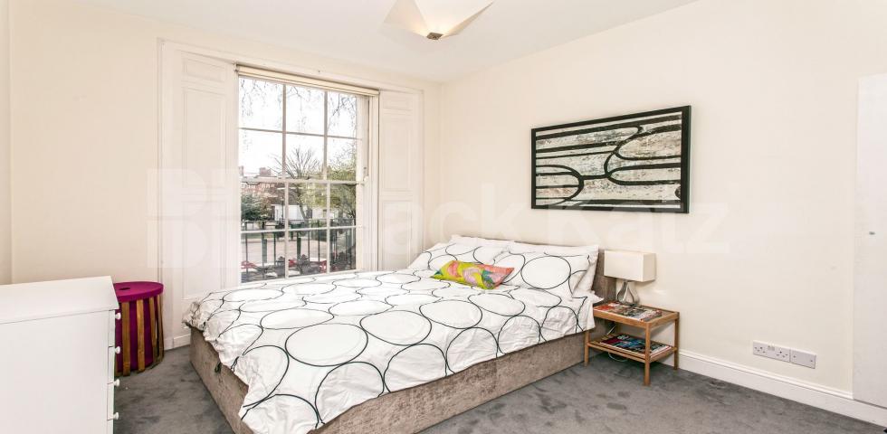 Fantastic two bed set within a period house in Zone 1 Granville Square, Clerkenwell / Farringdon 