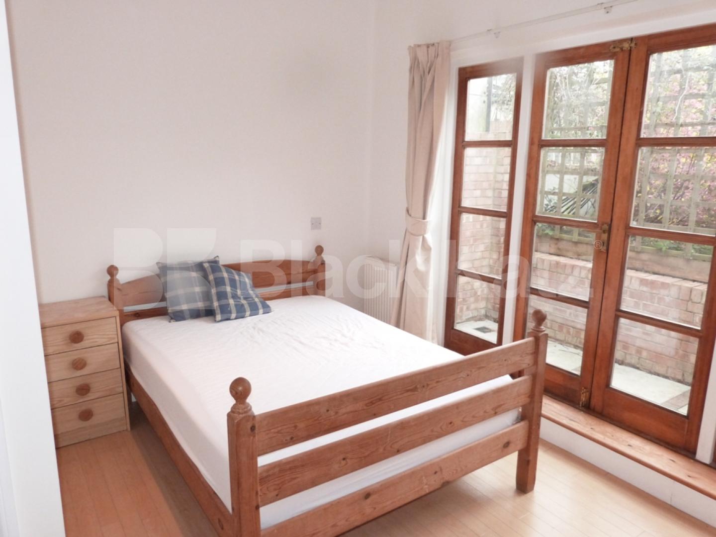 			1 Bedroom, 1 bath, 1 reception Flat			 Pages Lane, Muswell Hill