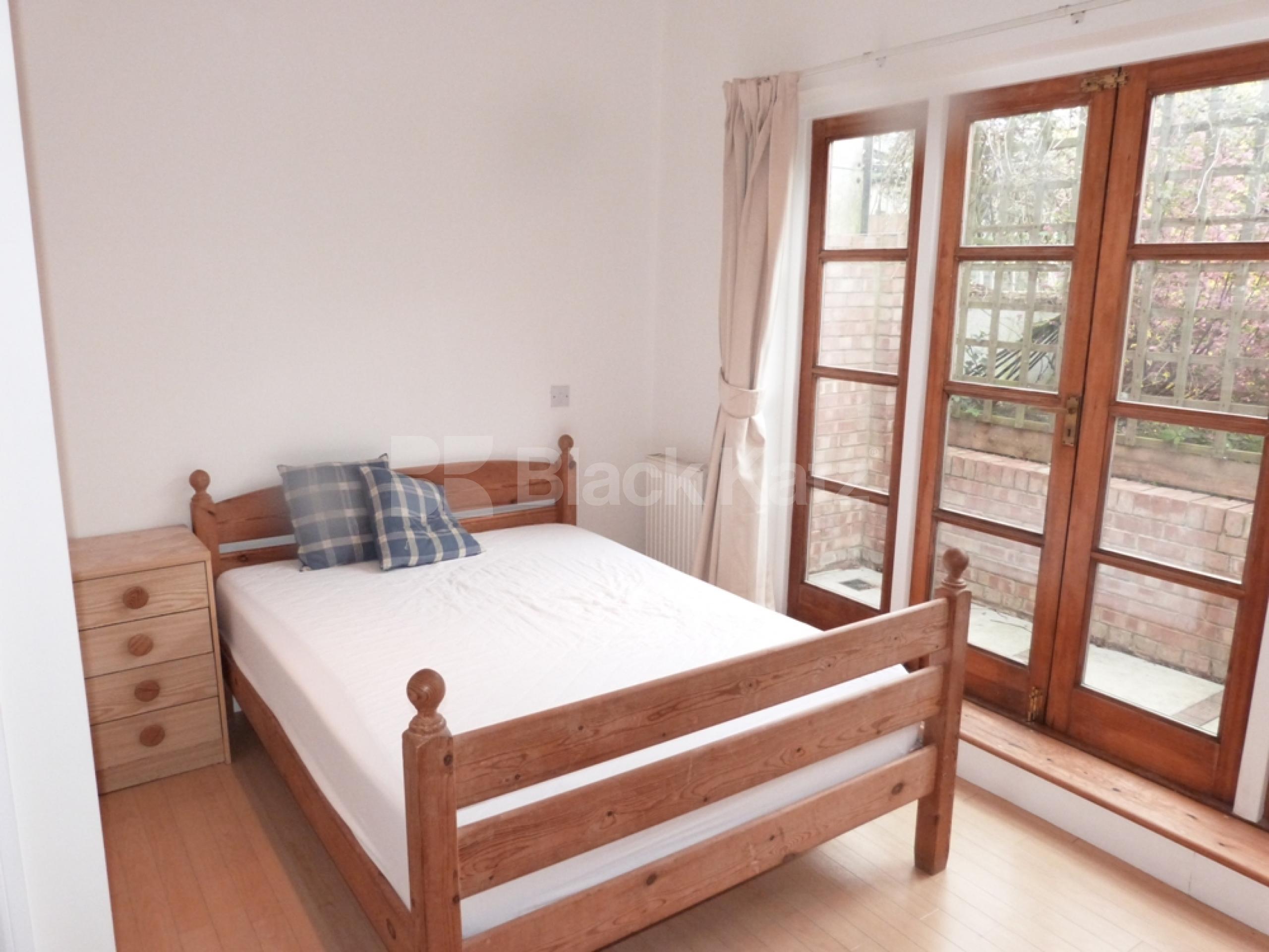 			1 Bedroom, 1 bath, 1 reception Flat			 Pages Lane, Muswell Hill N10