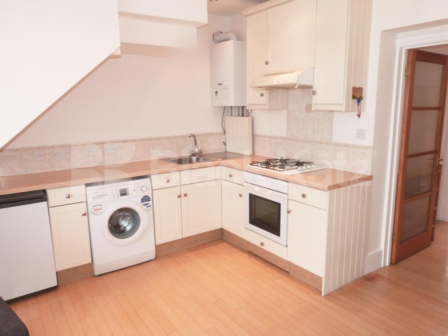 			1 Bedroom, 1 bath, 1 reception Flat			 Pages Lane, Muswell Hill