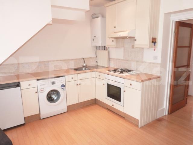 			1 Bedroom, 1 bath, 1 reception Flat			 Pages Lane, Muswell Hill