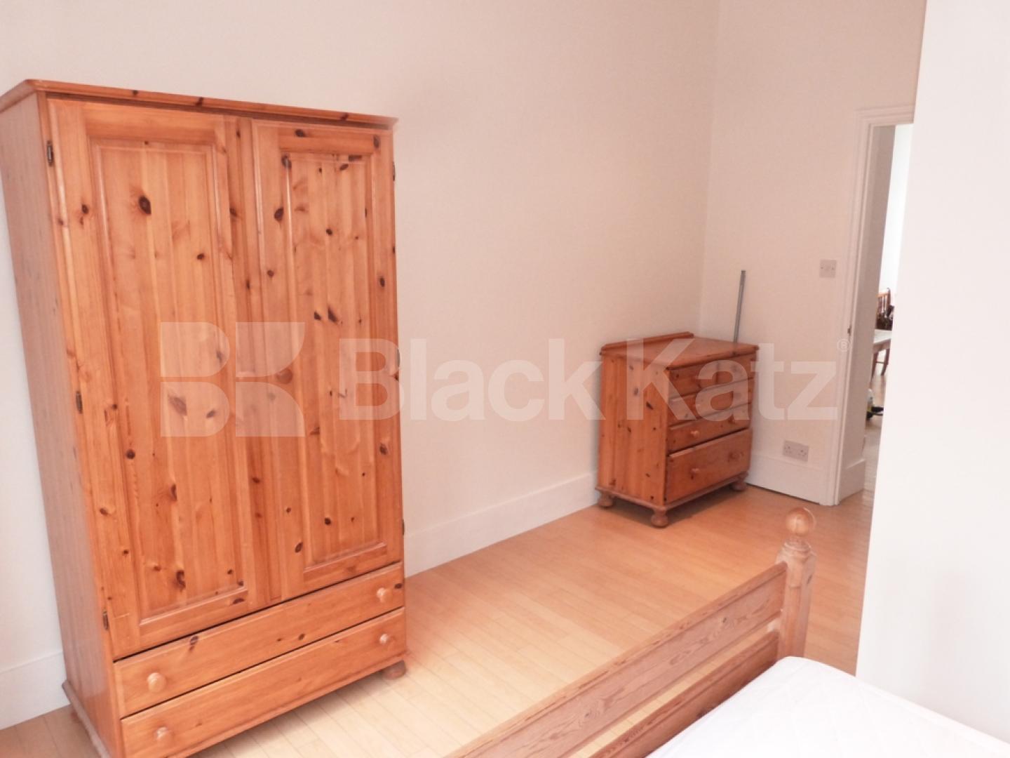 			1 Bedroom, 1 bath, 1 reception Flat			 Pages Lane, Muswell Hill