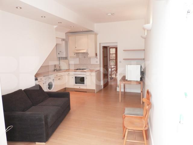 			1 Bedroom, 1 bath, 1 reception Flat			 Pages Lane, Muswell Hill