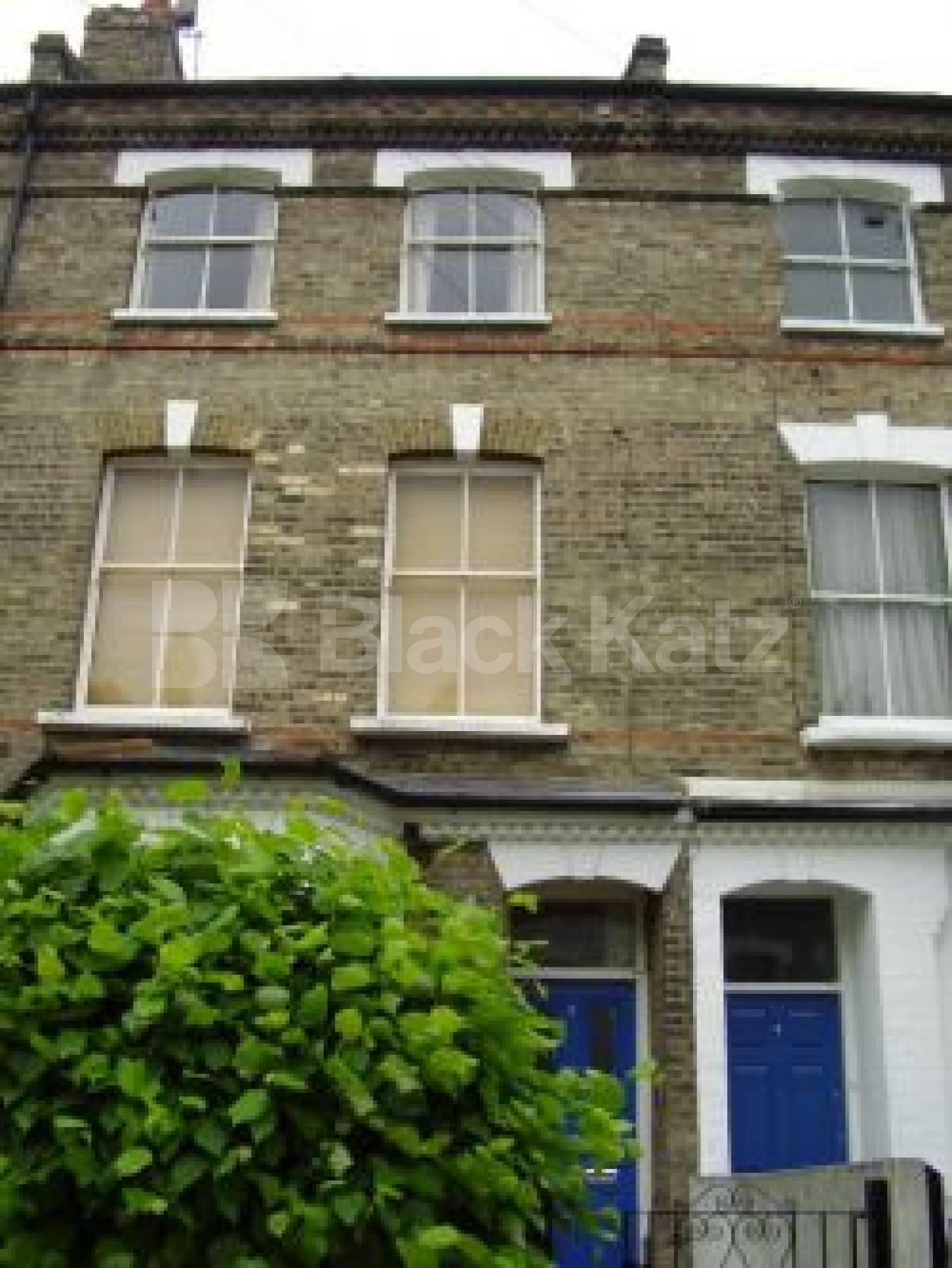 			3 Bedroom, 1 bath, 1 reception Flat			 Pakeman Street, HOLLOWAY N7 N7