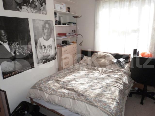 			4 Bedroom, 1 bath, 1 reception House			 Park Road, Crouch End