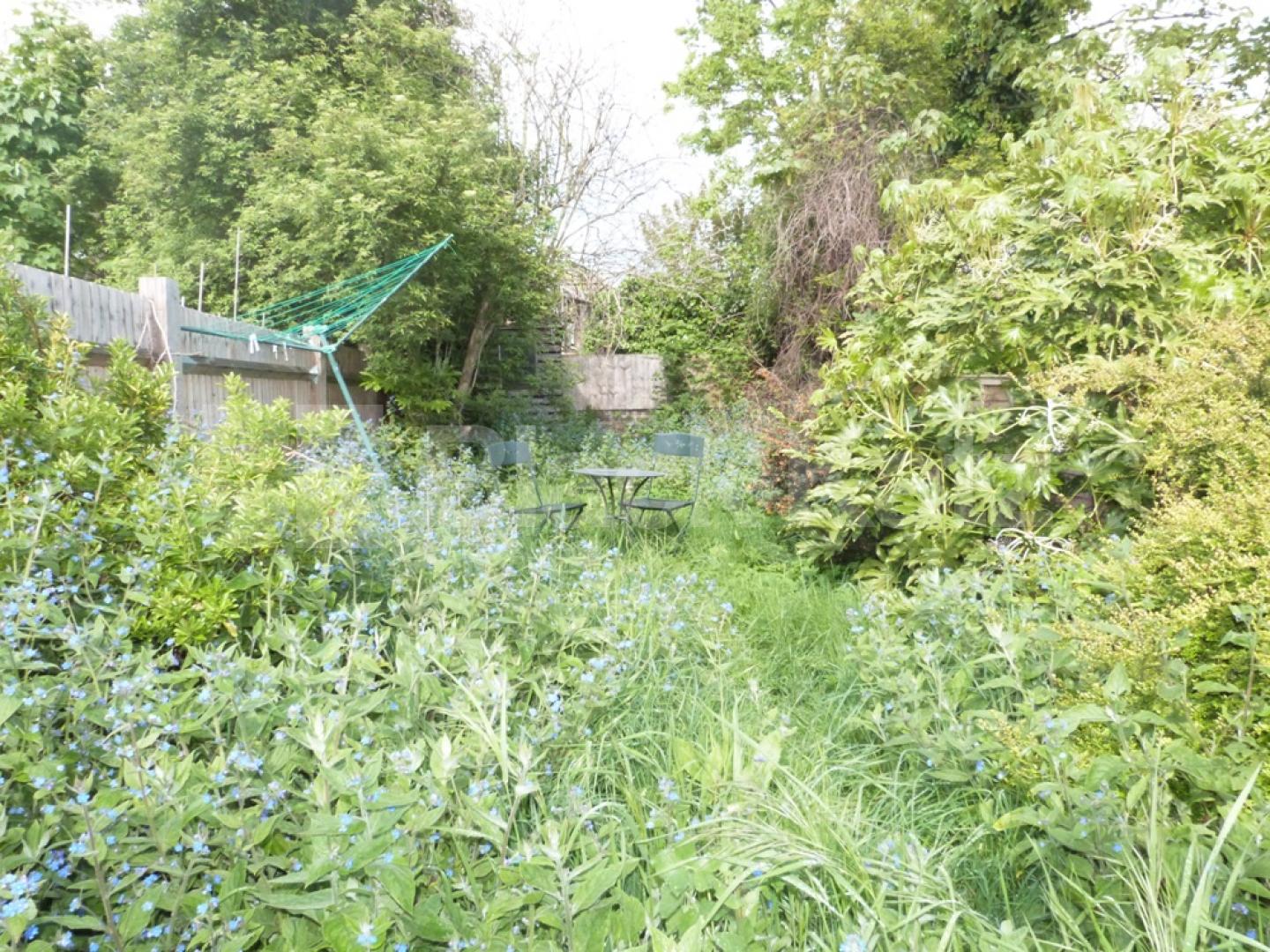 			4 Bedroom, 1 bath, 1 reception House			 Park Road, Crouch End