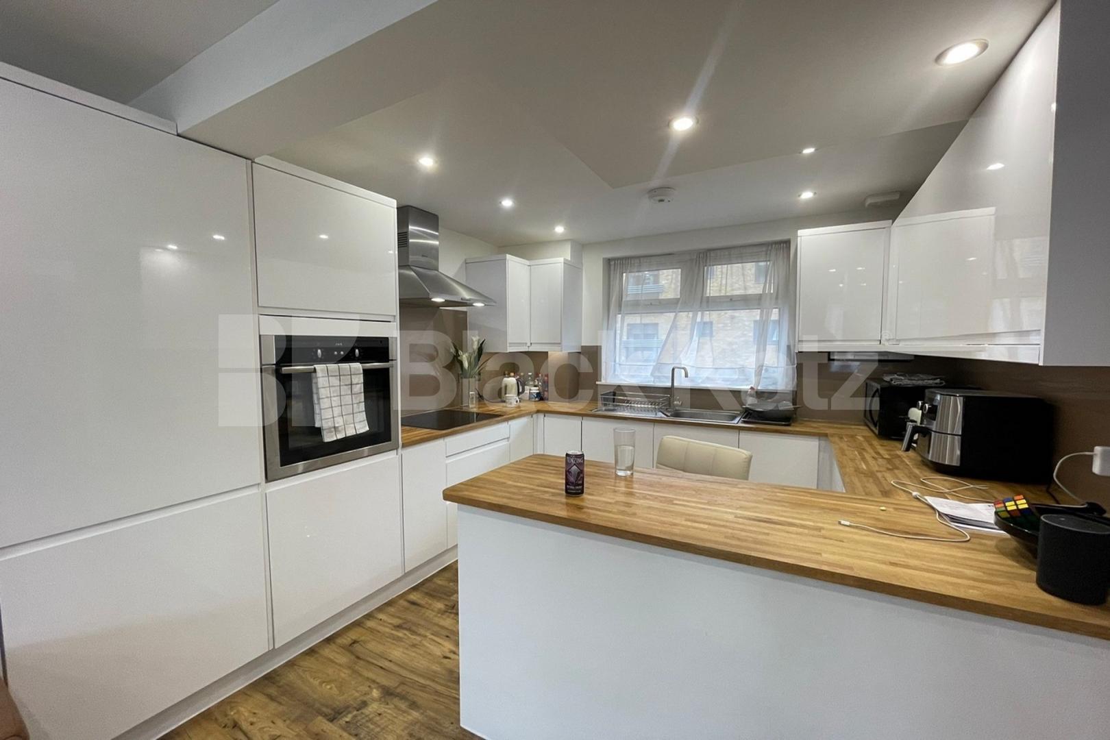 			1 Bedroom, 1 bath, 1 reception Apartment			 Wolseley Street, Shad Thames 