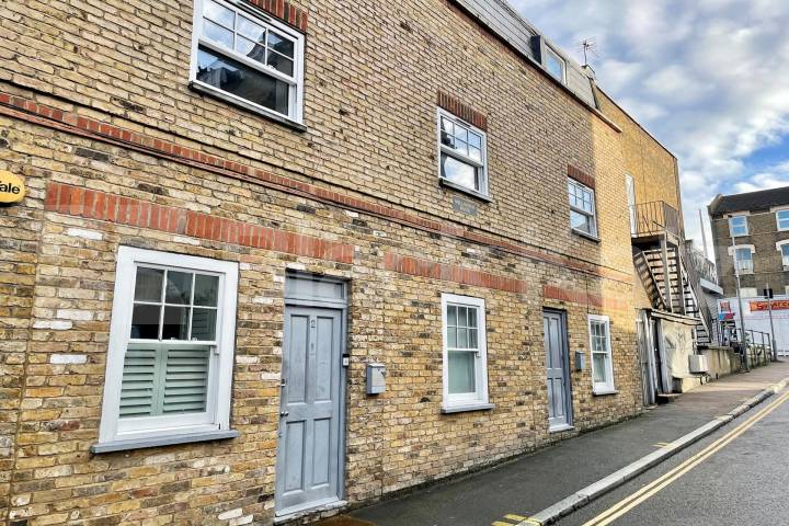 Contemporary warehouse style apartment with exposed brick work and wood floors Pensbury Place, Clapham Old Town
