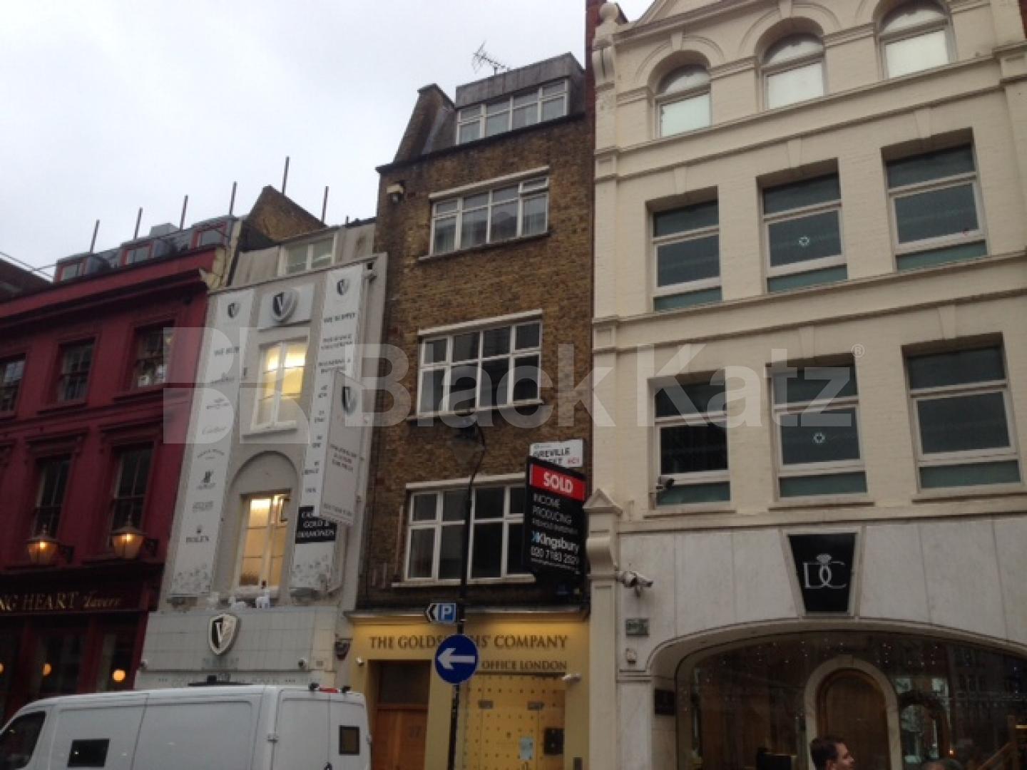 Tranquil Studio Apartment, Furnished Studio in Greville Street EC1N