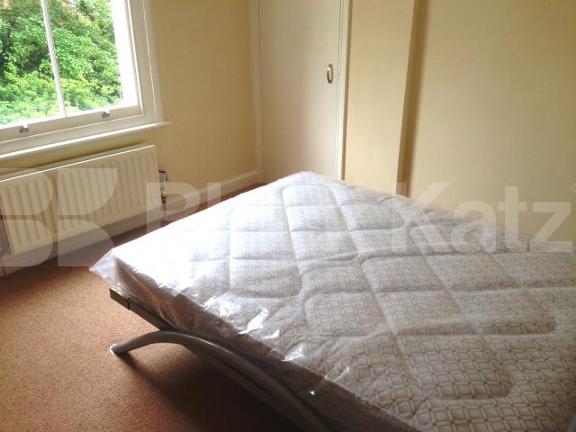 			NEW INSTRUCTION!, 1 Bedroom, 1 bath, 1 reception Flat			 Tufnell Park Road, TUFNELL PARK