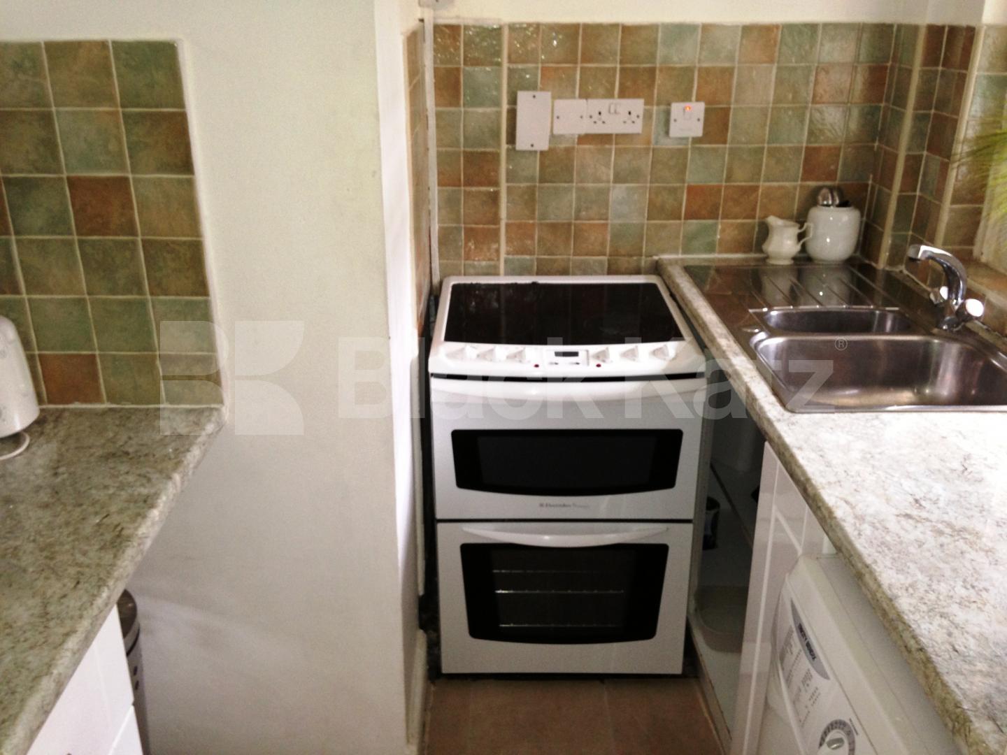 			NEW INSTRUCTION, 2 Bedroom, 1 bath, 1 reception Flat			 Chiltern Street, Baker Street