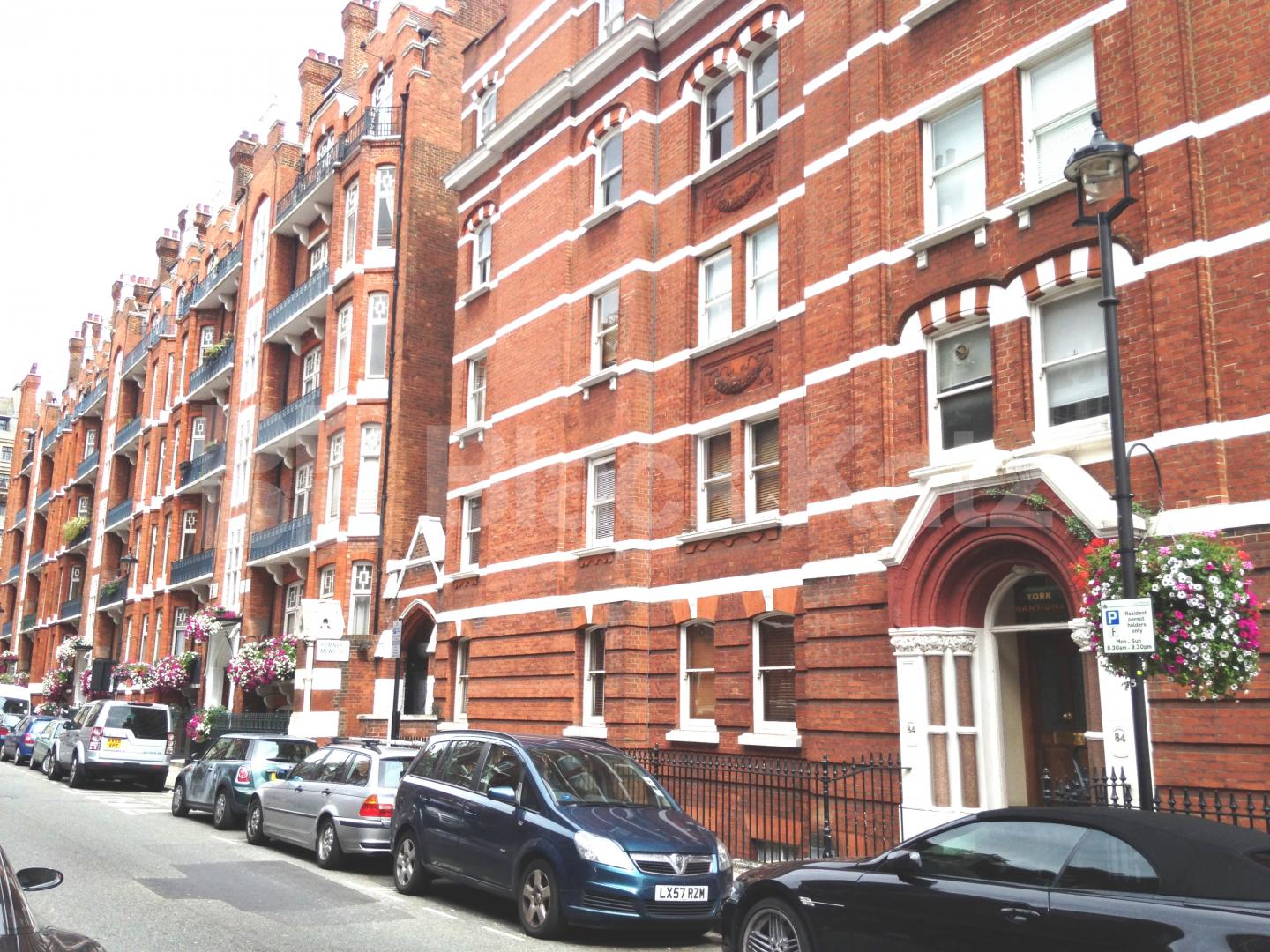 			NEW INSTRUCTION, 2 Bedroom, 1 bath, 1 reception Flat			 Chiltern Street, Baker Street