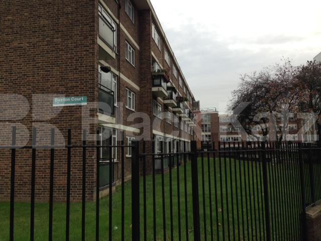 			New Instruction, 3 Bedroom, 1 bath, 1 reception Flat			 City Road, ANGEL/OLD STREET