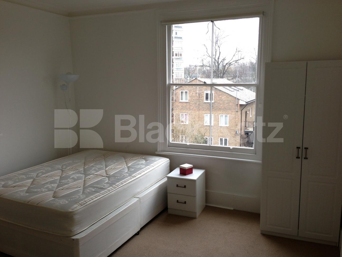 			MINS TO TUBE!  , 3 Bedroom, 1 bath, 1 reception Flat			 Randolph Avenue, MAIDA VALE 