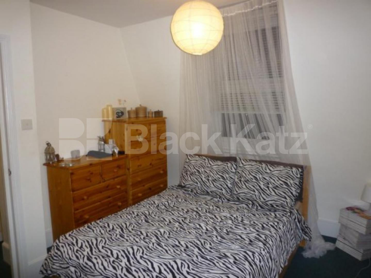 			1 Bedroom, 1 bath, 1 reception Flat			 Tottenham Lane, CROUCH END