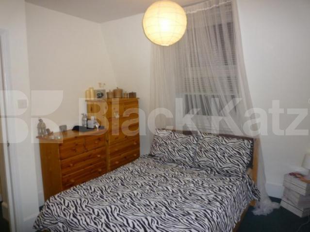 			1 Bedroom, 1 bath, 1 reception Flat			 Tottenham Lane, CROUCH END