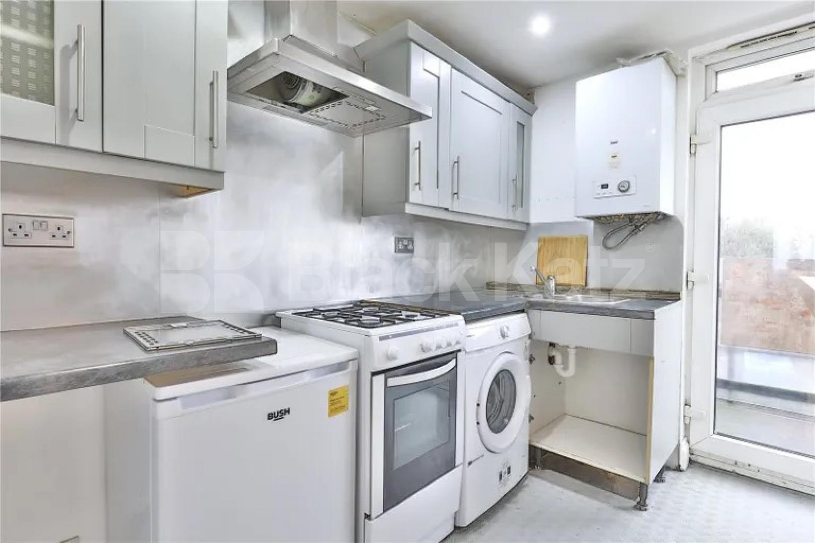 Spacious newly refurbished 3 double bedroom property with 2 bathrooms Hornsey Road, Archway