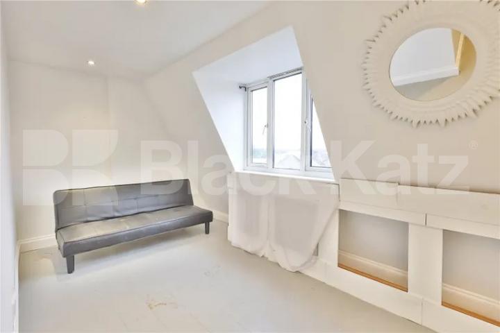 Spacious newly refurbished 3 double bedroom property with 2 bathrooms Hornsey Road, Archway