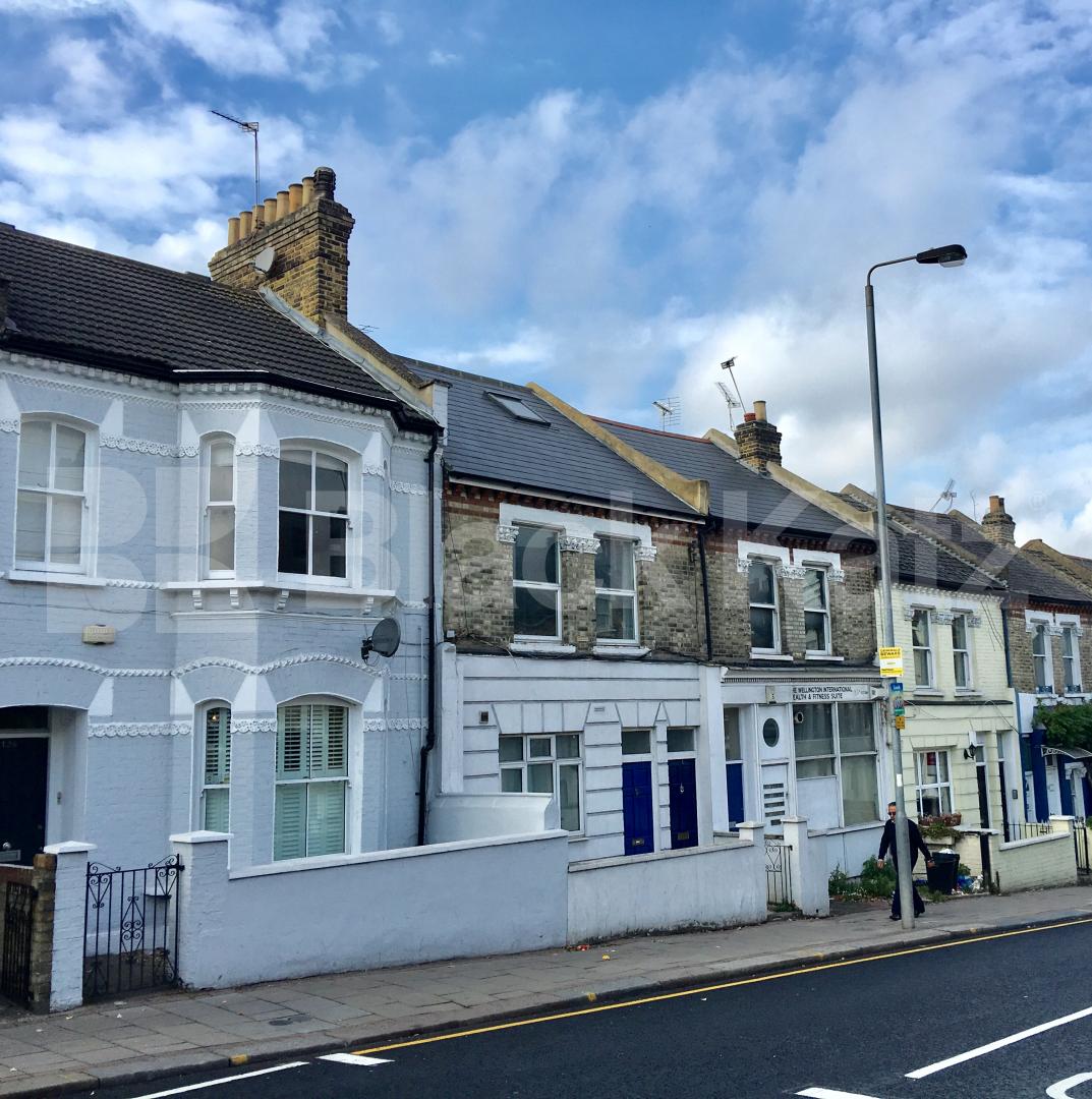 			3 Bedroom, 1 bath, 1 reception Maisonette			 Plough Road, Clapham Junction
