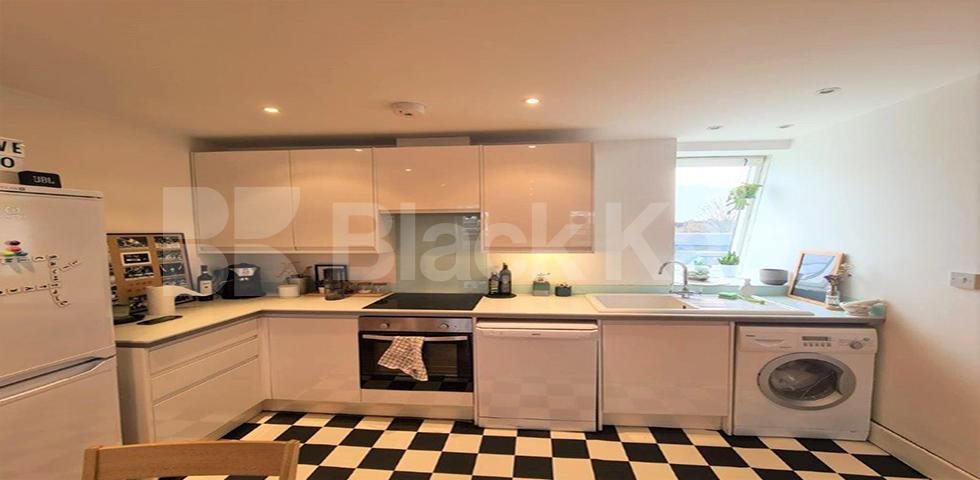 			1 Bedroom, 1 bath, 1 reception Flat			 Parkway, Camden