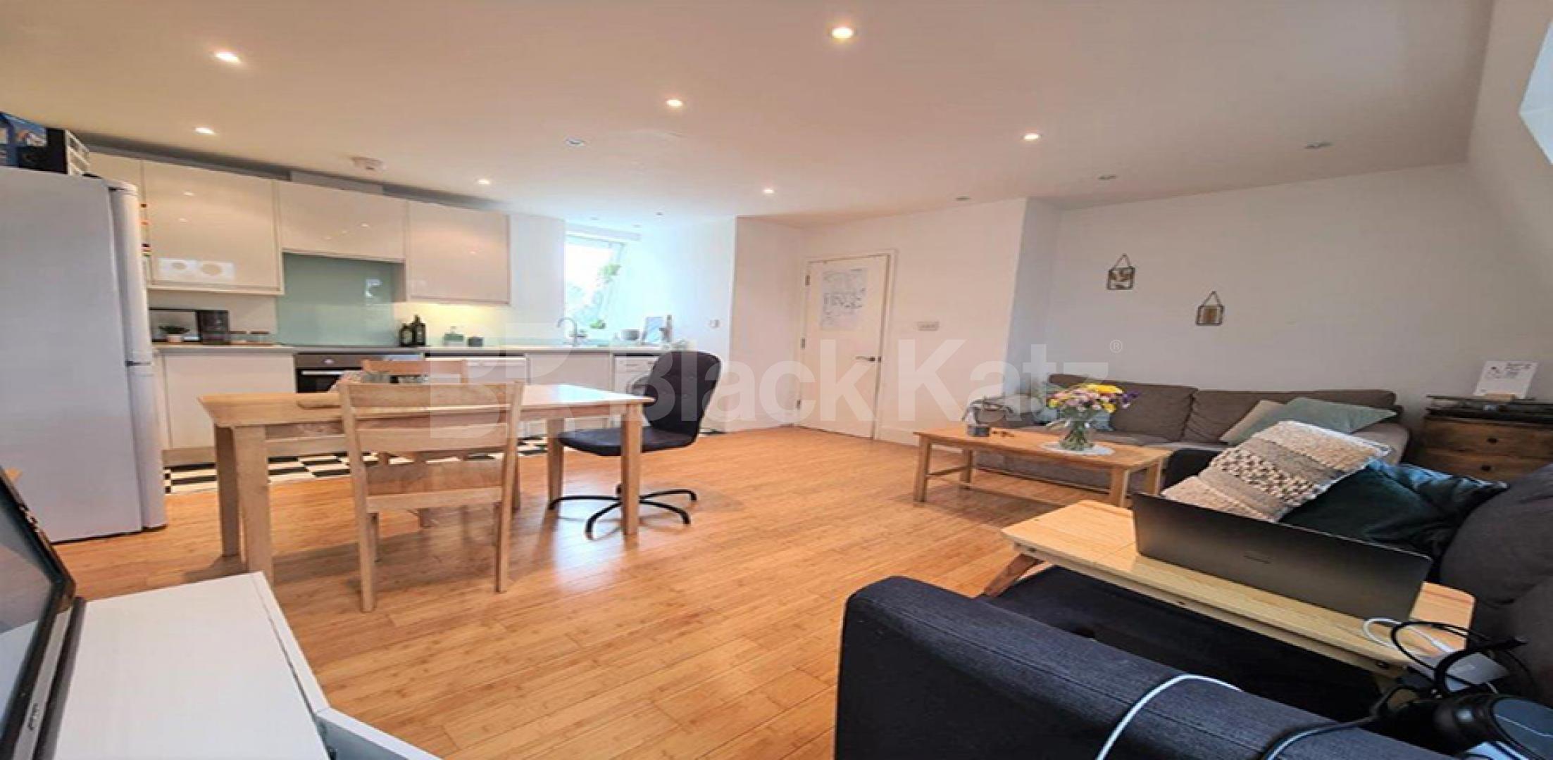 			1 Bedroom, 1 bath, 1 reception Flat			 Parkway, Camden