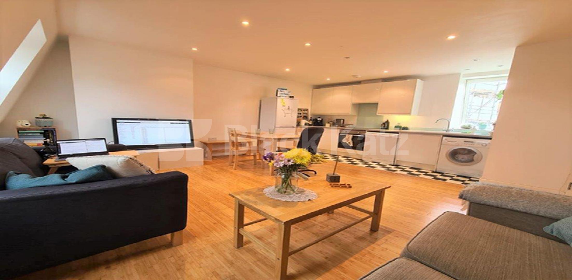 			1 Bedroom, 1 bath, 1 reception Flat			 Parkway, Camden