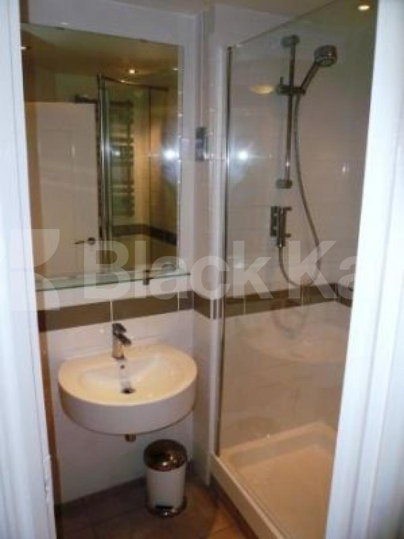 			LOCATION LOCATION LOCATION!!!, 2 Bedroom, 1 bath, 1 reception Flat			 Primrose Gardens, BELSIZE PARK