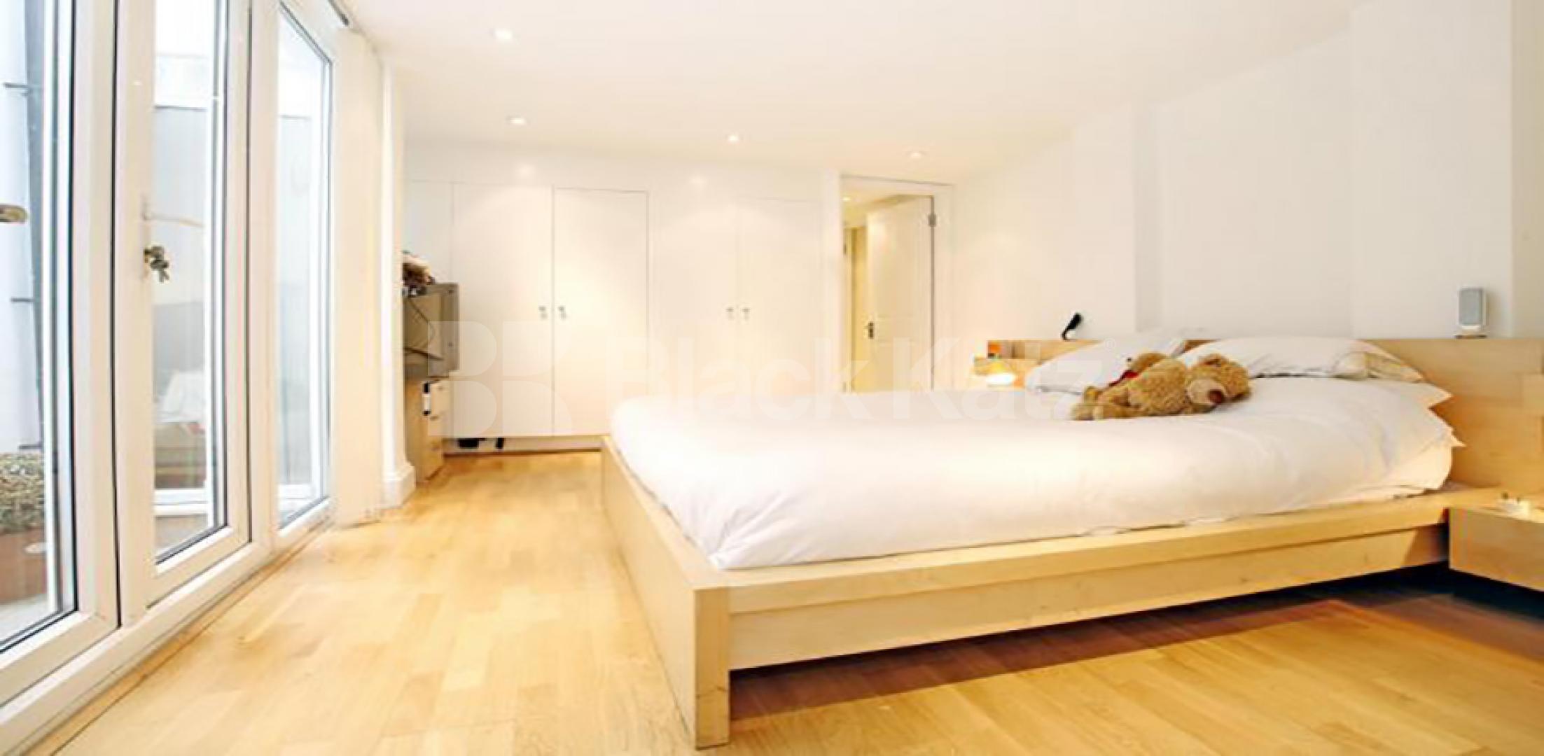 			NEAR REGENTS PARK!, 1 Bedroom, 1 bath, 1 reception Flat			 Lisson Grove, CAMDEN