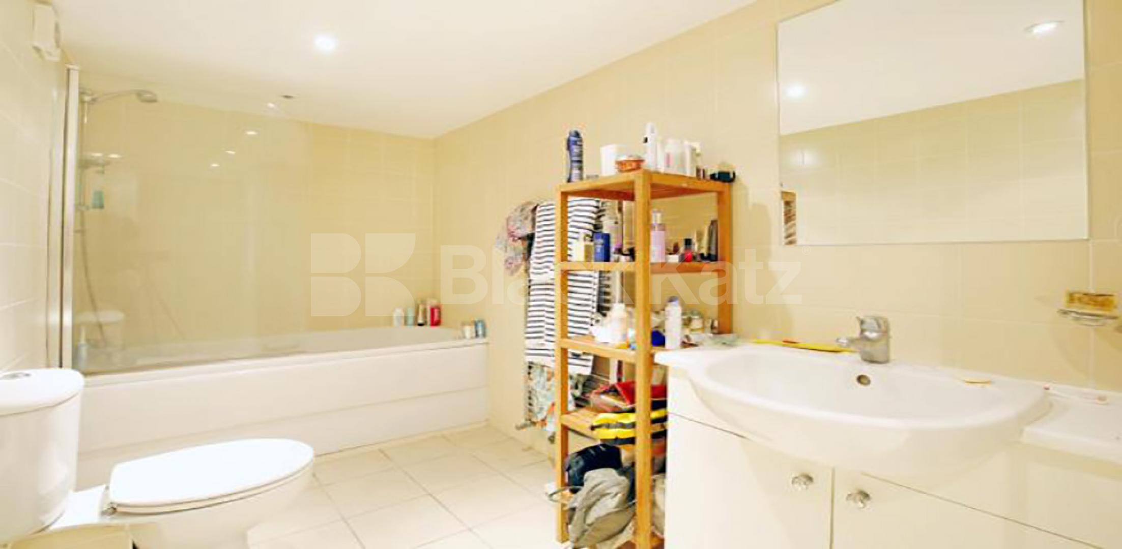 			NEAR REGENTS PARK!, 1 Bedroom, 1 bath, 1 reception Flat			 Lisson Grove, CAMDEN