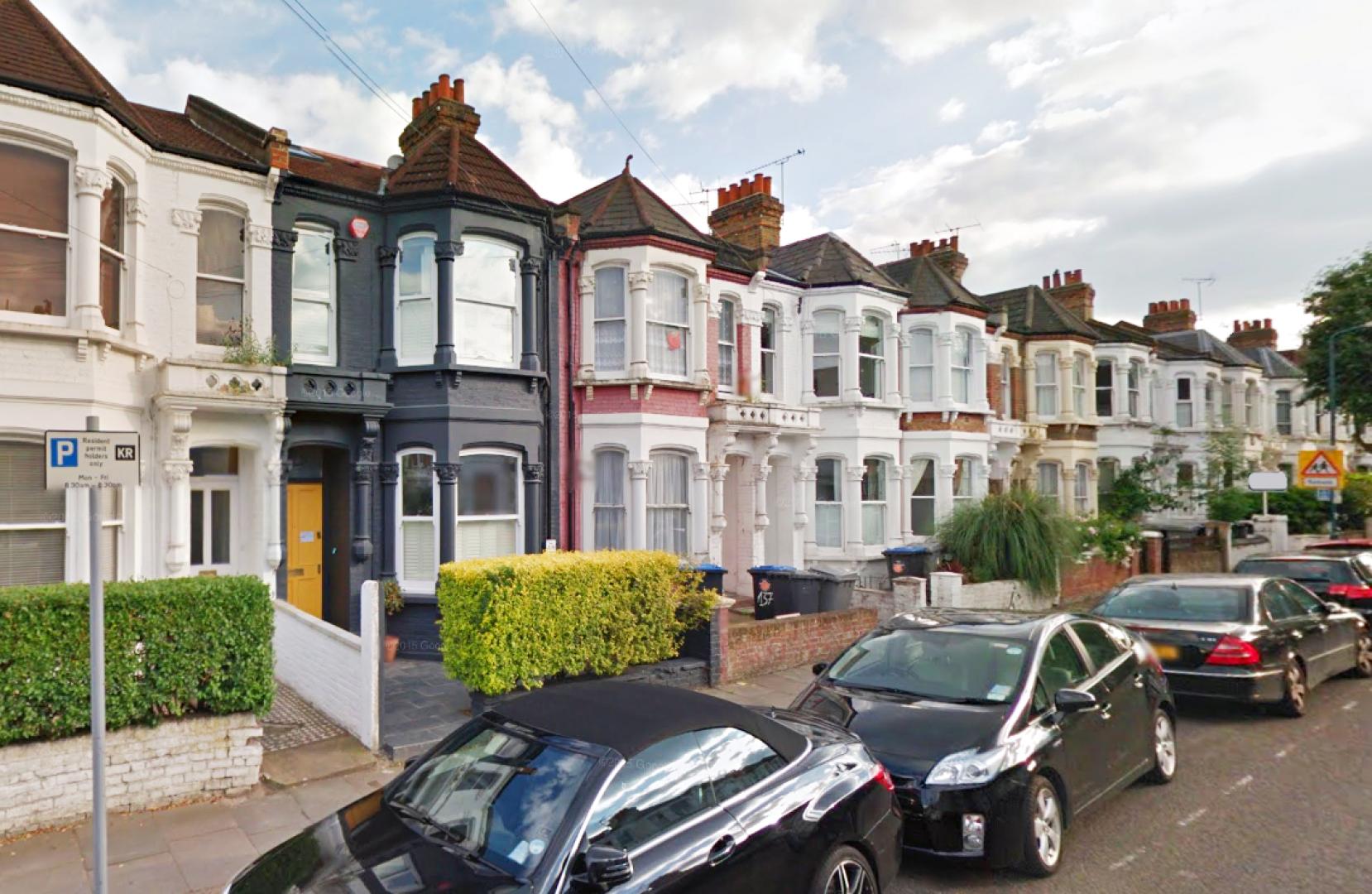 			NEW INSTRUCTION, 2 Bedroom, 1 bath, 1 reception Flat			 Purves Road, KENSAL GREEN