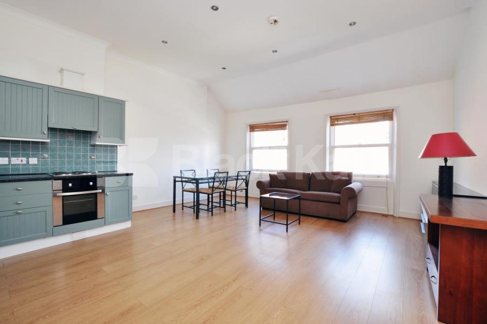 			MINS TO REGENTS PARK!, 1 Bedroom, 1 bath, 1 reception Flat			 Devonshire Place, MARYLEBONE