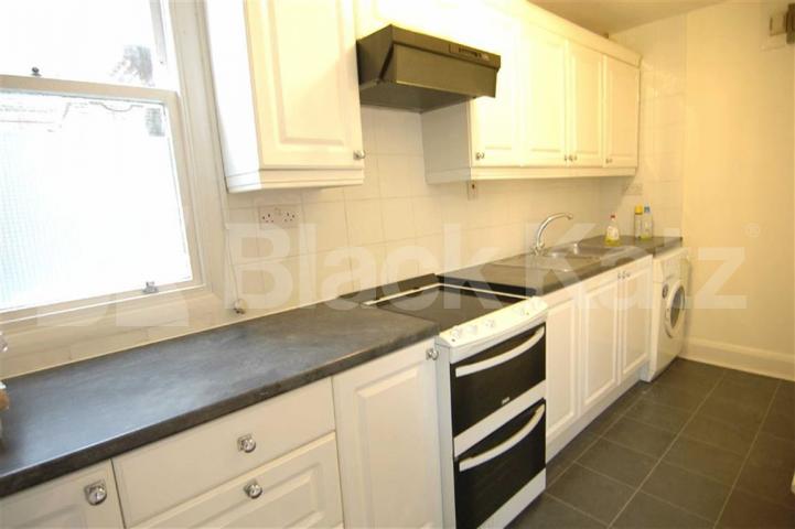 			NEW INSTRUCTION, 3 Bedroom, 1 bath, 1 reception Flat			 Hillmarton Road, HILLMARTON CONSERVATION