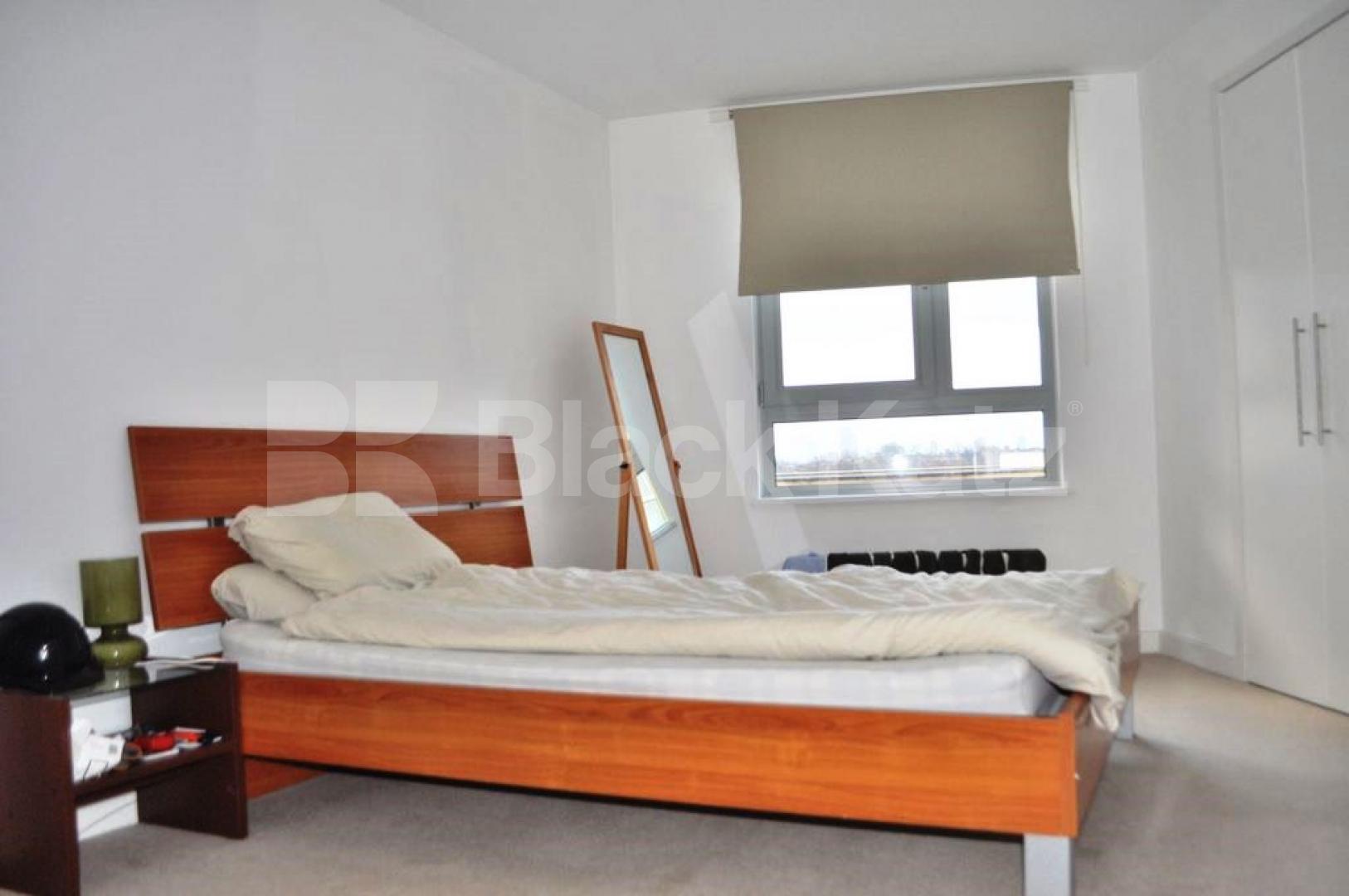 			NEW INSTRUCTION!, 2 Bedroom, 1 bath, 1 reception Flat			 Eden Grove, HOLLOWAY 