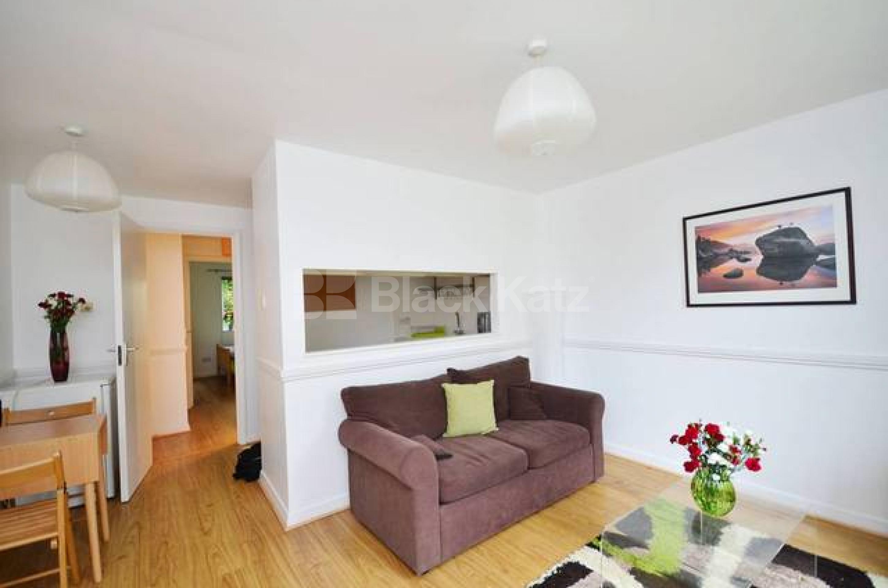 			VIEWINGS RECOMMENDED, 2 Bedroom, 1 bath, 1 reception Flat			 Ward Road, TUFNELL PARK  N19