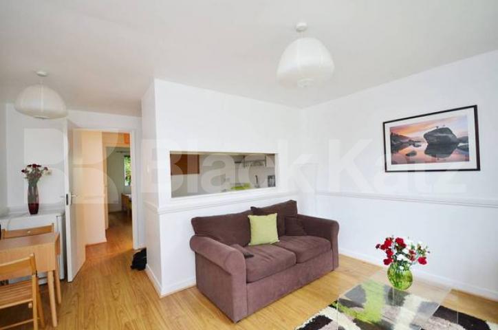 			VIEWINGS RECOMMENDED, 2 Bedroom, 1 bath, 1 reception Flat			 Ward Road, TUFNELL PARK 