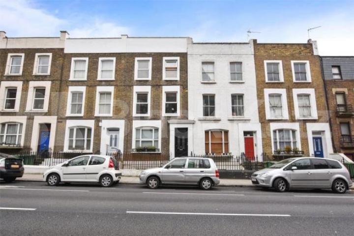 			2 Bedroom, 1 bath, 1 reception Flat			 Malden Road, Kentish Town