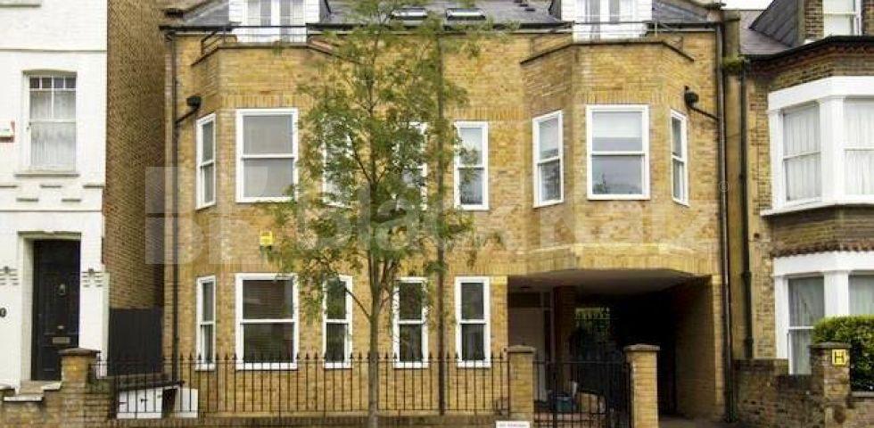 			2 Bedroom, 1 bath, 1 reception Flat			 Dresden Road, HIGHGATE-ARCHWAY-WHITEHALL PARK