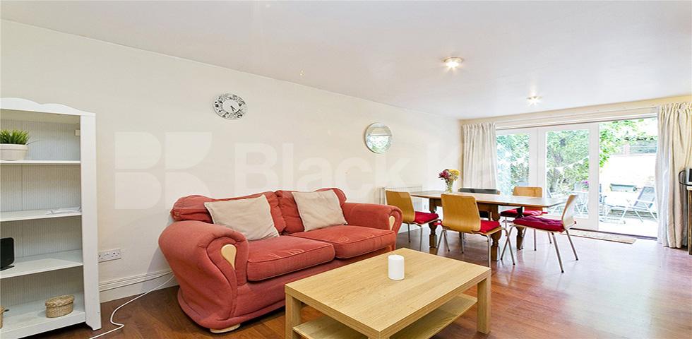 			GARDEN FLAT & AVAIL NOW!, 2 Bedroom, 1 bath, 1 reception Flat			 Sussex Way, HOLLOWAY