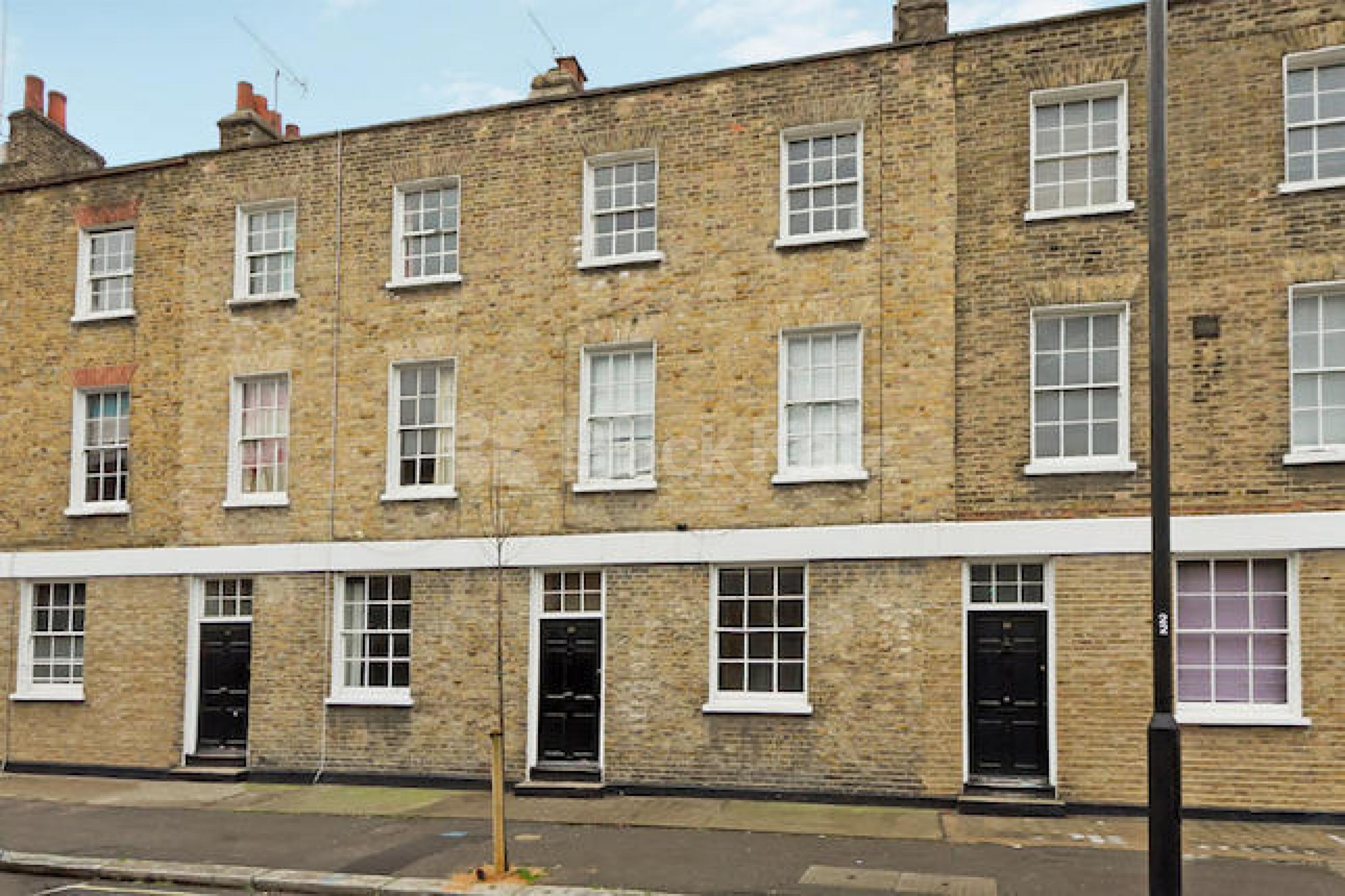 			NEW INSTRUCTION!, 4 Bedroom, 1 bath, 1 reception Flat			 Broadley Street, MARYLEBONE NW8
