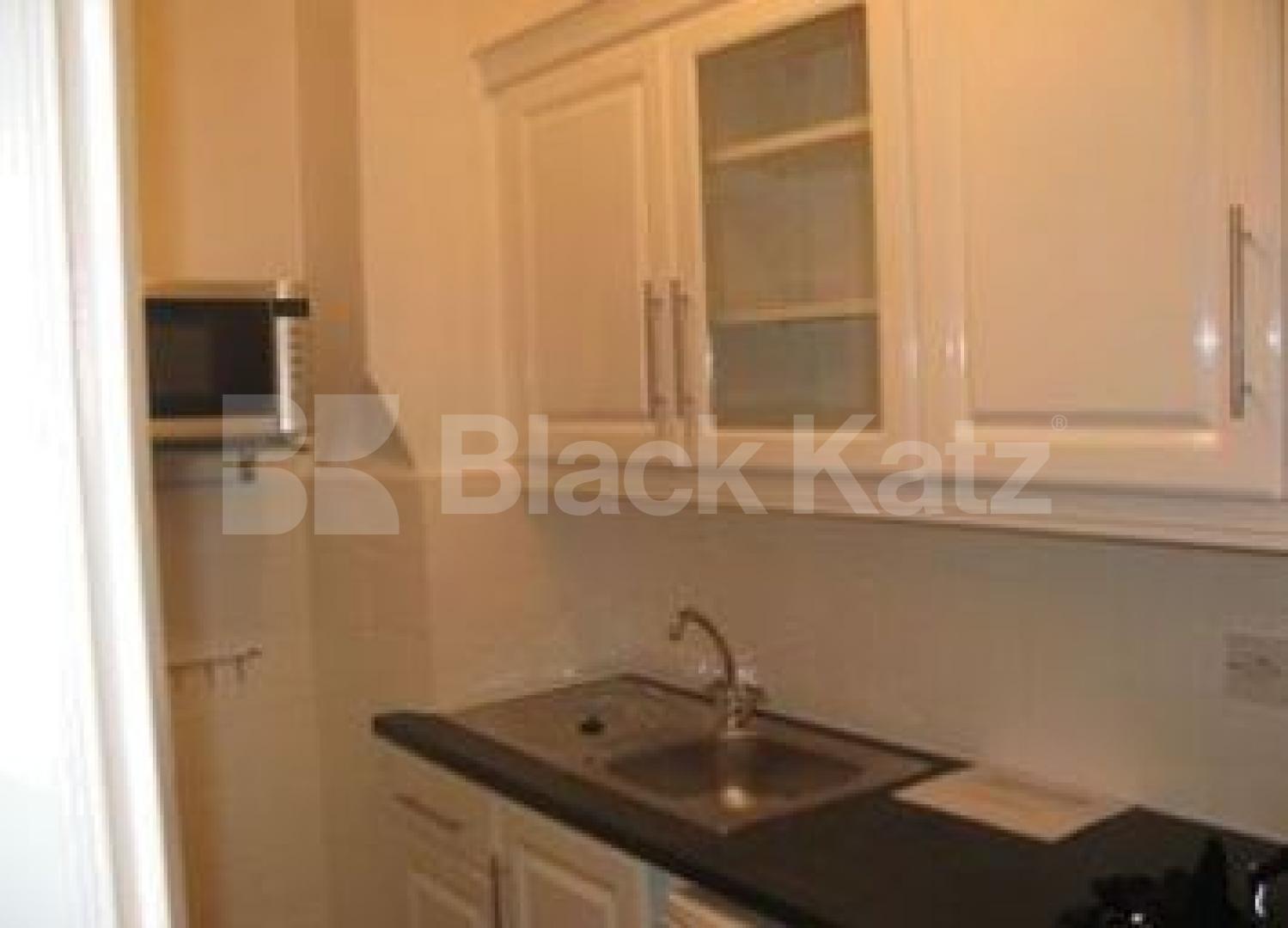 			Rent inclusive of heating and hot water!, 3 Bedroom, 1 bath, 1 reception Flat			 Queensway, QUEENSWAY