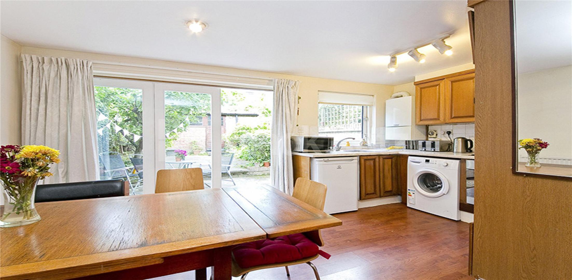 			GARDEN FLAT & AVAIL NOW!, 2 Bedroom, 1 bath, 1 reception Flat			 Sussex Way, HOLLOWAY