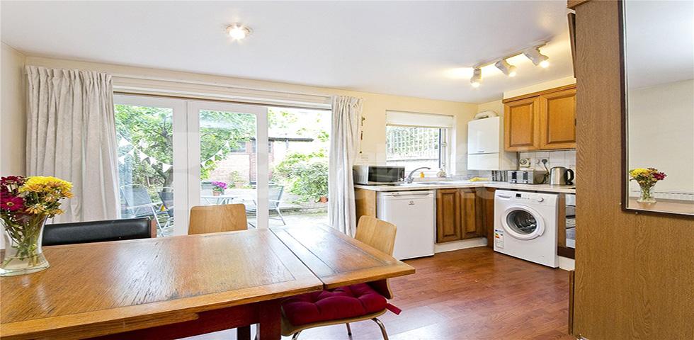 			GARDEN FLAT & AVAIL NOW!, 2 Bedroom, 1 bath, 1 reception Flat			 Sussex Way, HOLLOWAY